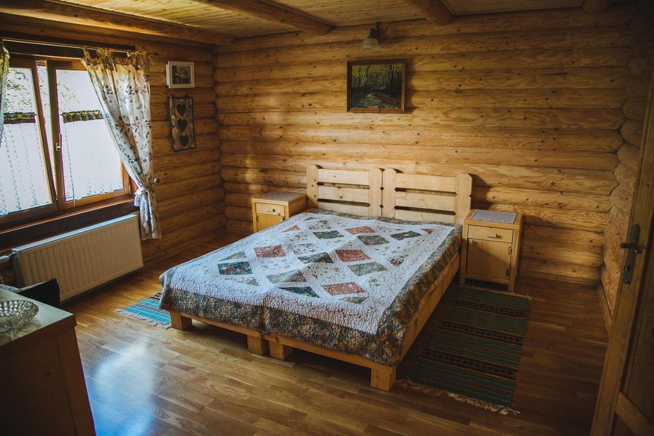 Sadyba Ertash Vyshka Quarto foto
