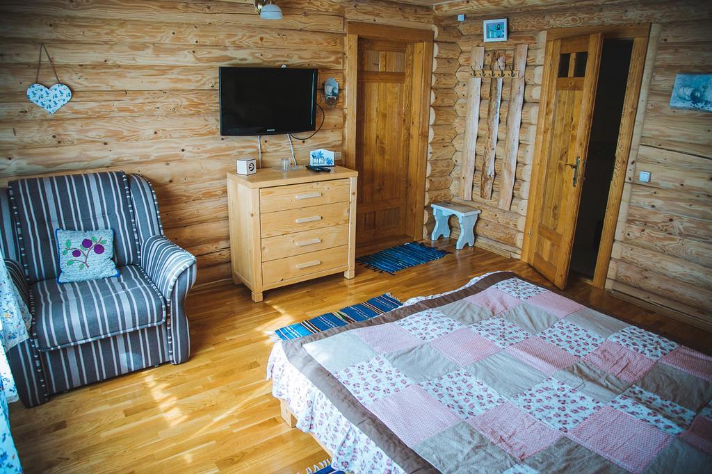 Sadyba Ertash Vyshka Quarto foto